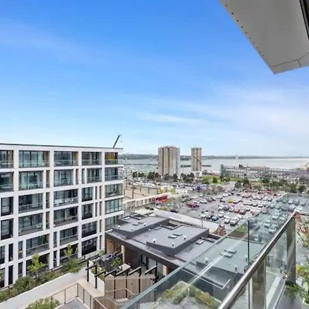 Sleek Modern Studio With Balcony Auckland Esterno foto