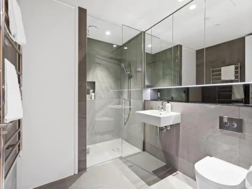 Sleek Modern Studio With Balcony Auckland Esterno foto